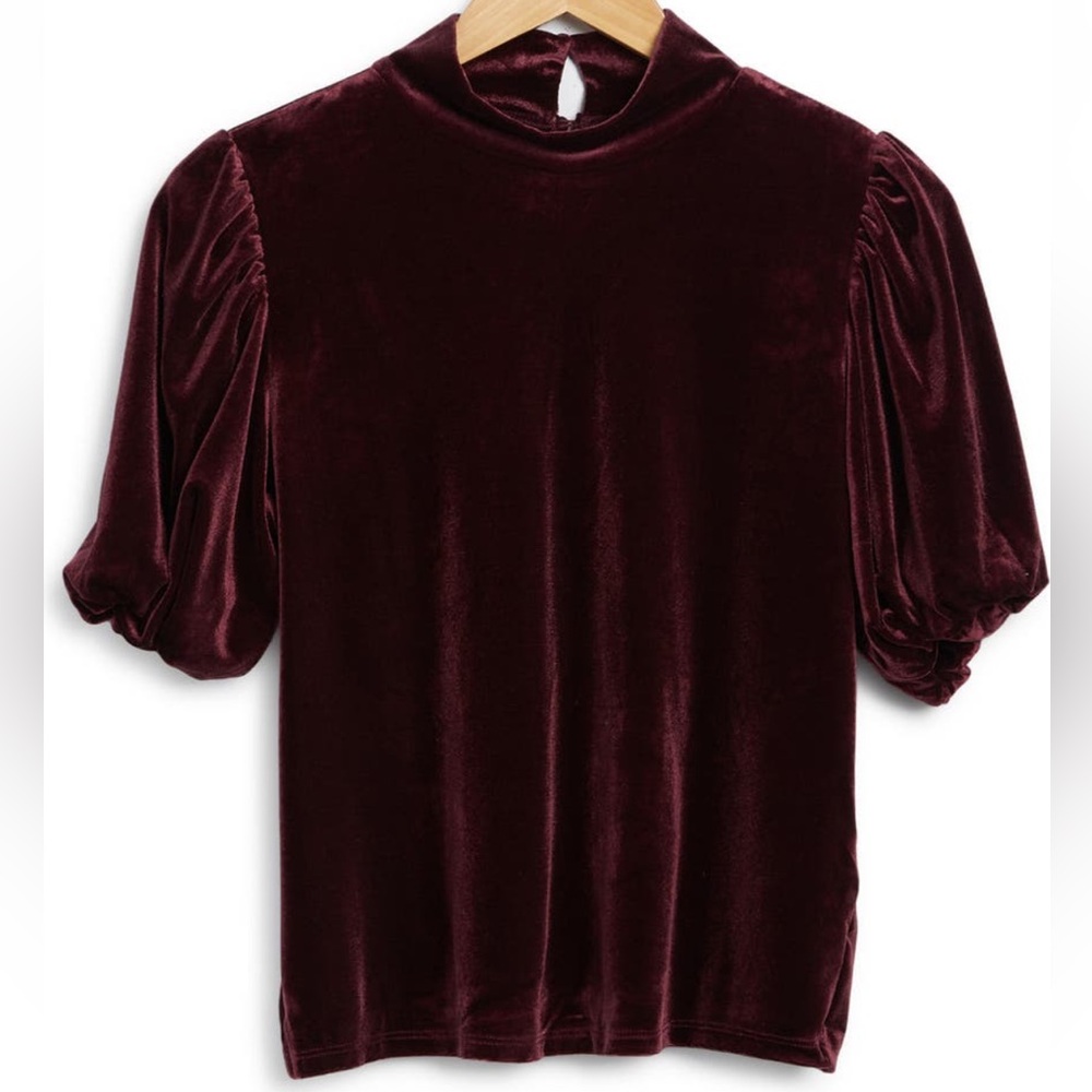 NWT Laundry by Shelli Segal Velour Puff Sleeve Top
